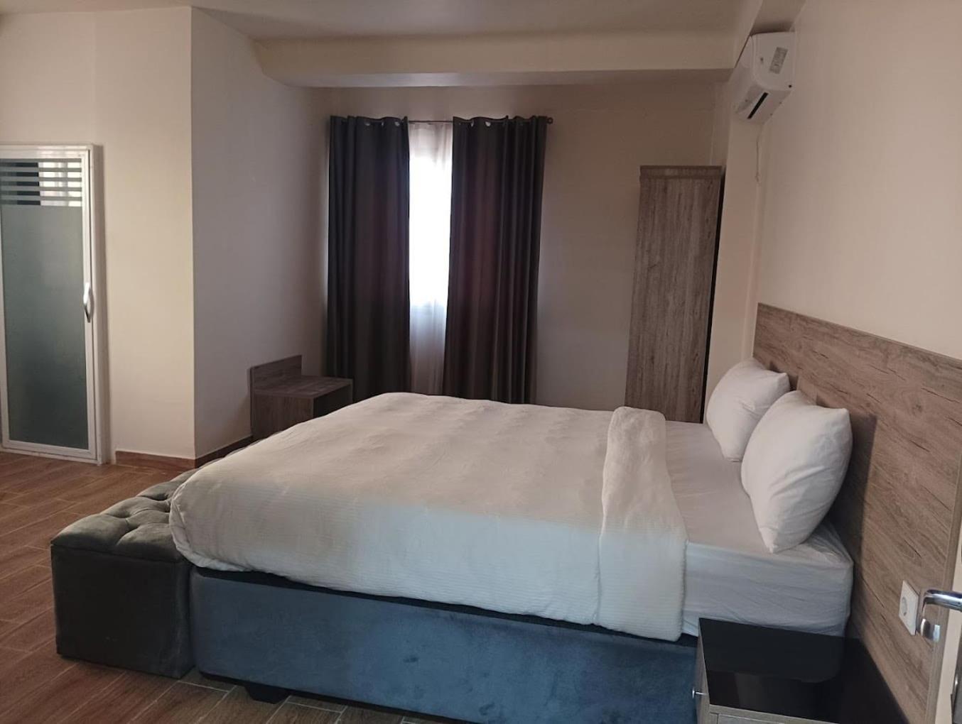 Nour Echames Hotel - Cheraga Exteriör bild