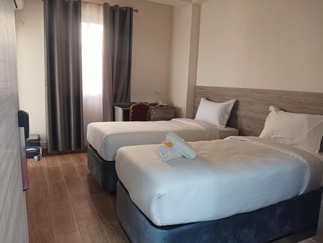 Nour Echames Hotel - Cheraga Exteriör bild